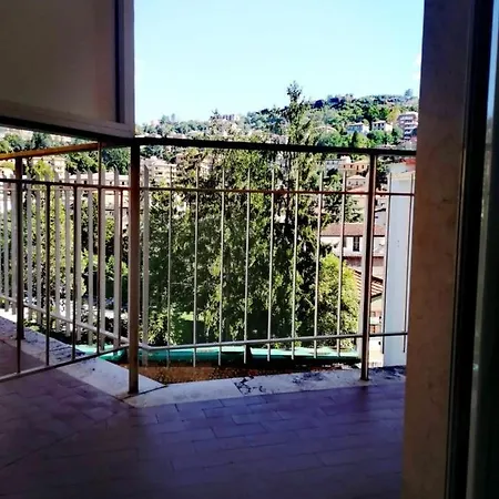 Hotel Elvira 3*