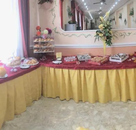 Elvira Hotel