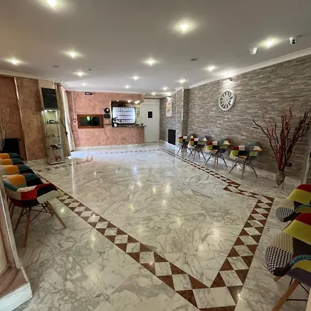 Elvira Hotel 3*